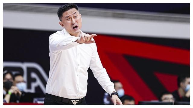 吻胸摸腿扒内裤激情视频真实